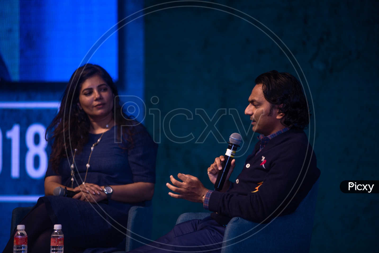 Shradha Sharma, CEO, YourStory at Techsparks 2018, Bangalore. with Divyank Turakhia, Founder, Media.net