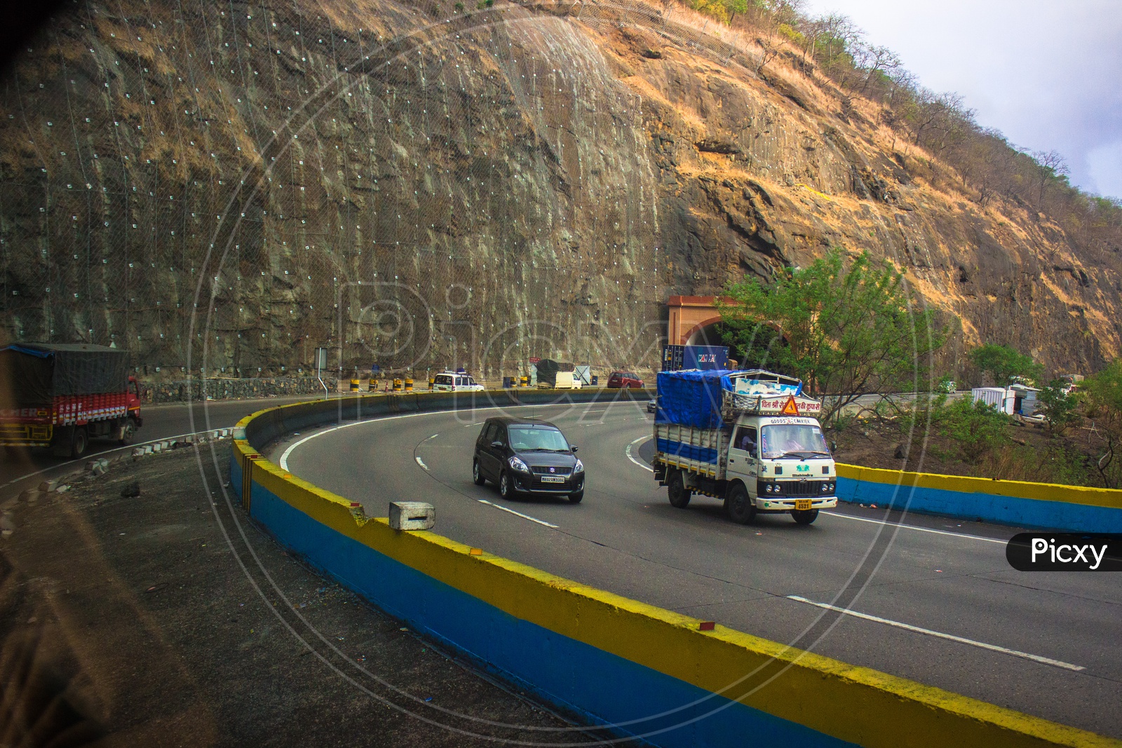 Pune - Mumbai Expressway
