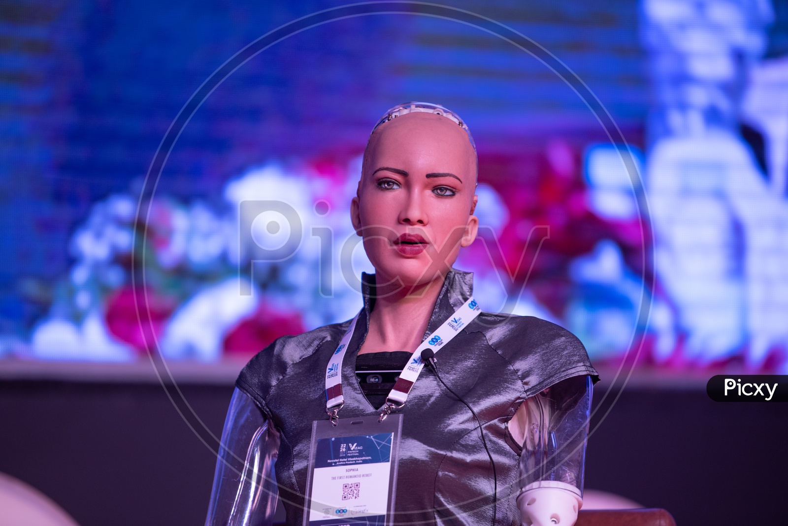 Sophia, First Humanoid Robot with UAE Citizenship at Vizag Fintech festival 2018