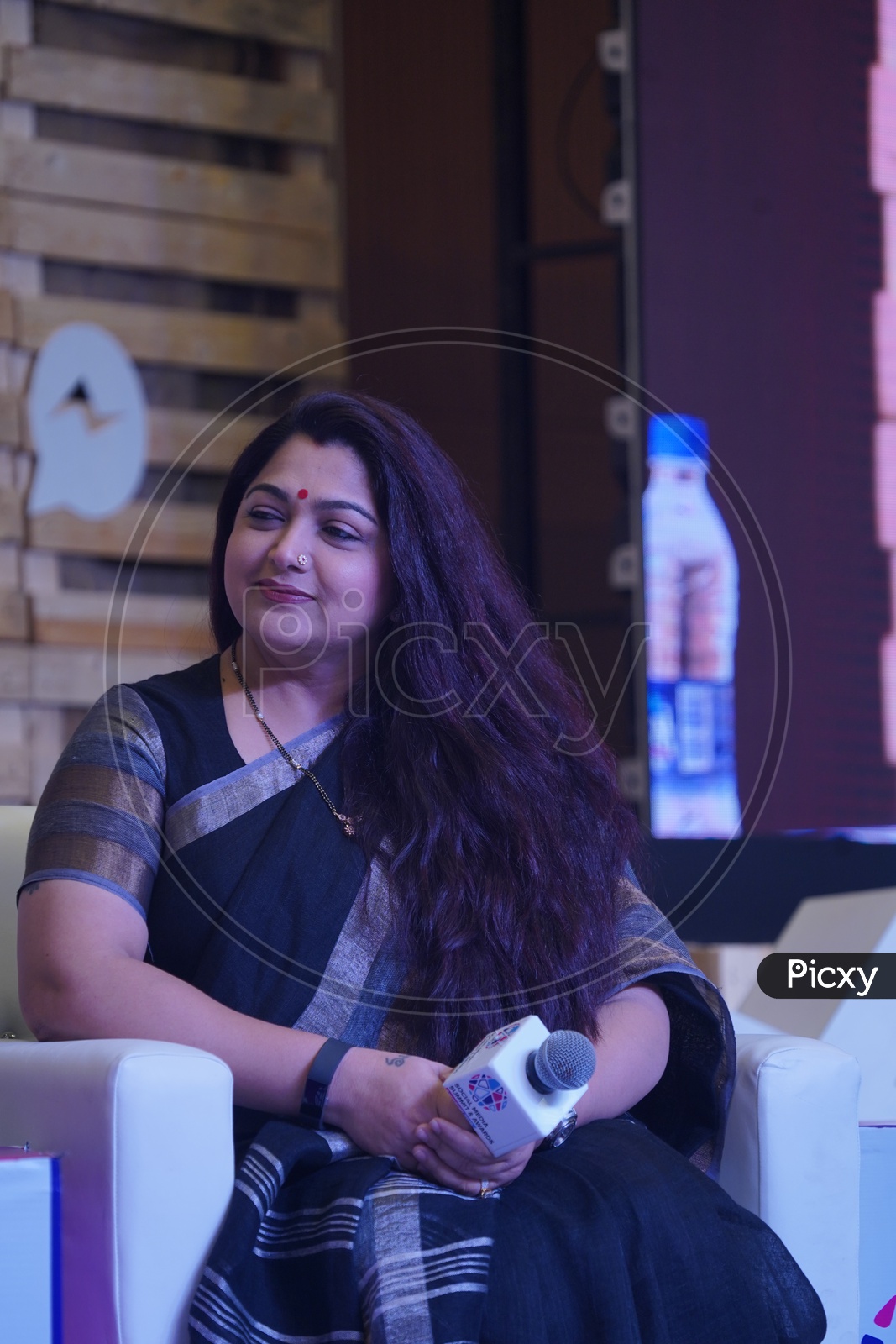 Image of South Indian Film Actress Kushboo Sundar in Social Media Summit &  Awards Amaravati 2018-ZI688858-Picxy