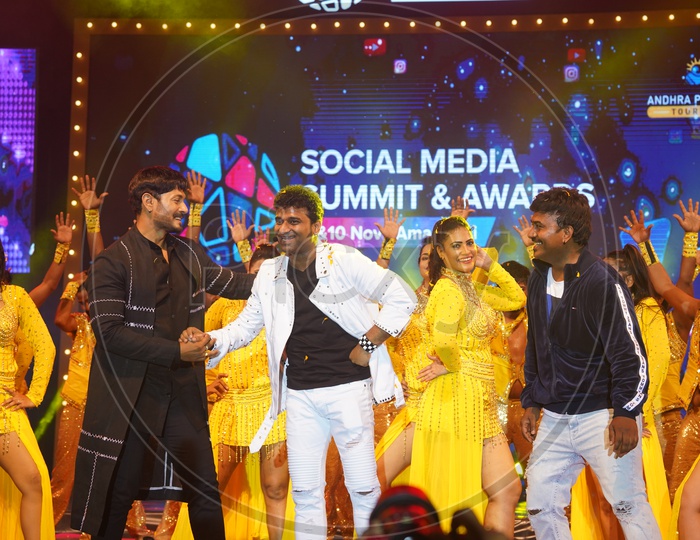 Devi Sri Prasad Live Performance in Social Media Summit & Awards Amaravati 2018