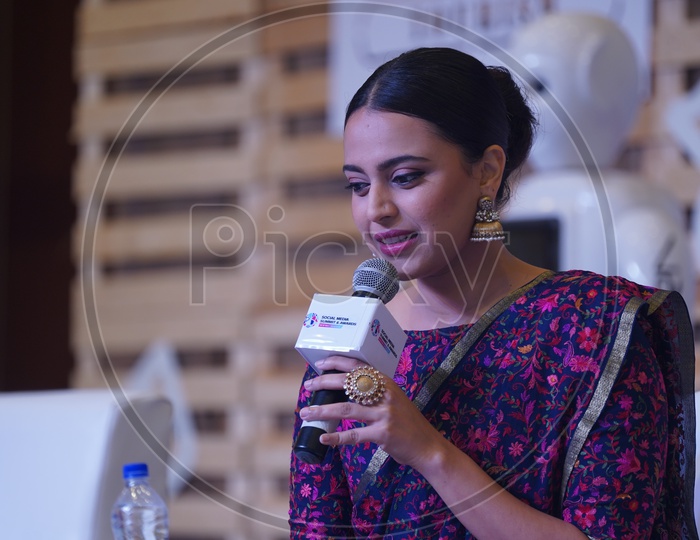 Indian Film Actress Swara Bhaskar in Social Media Summit & Awards Amaravati 2018
