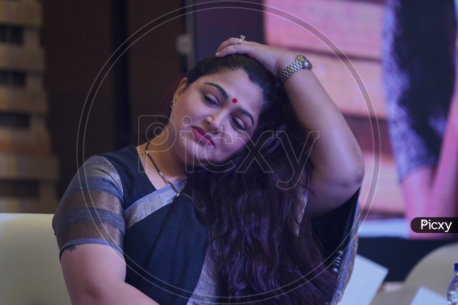 Image of South Indian Film Actress Kushboo Sundar in Social Media Summit &  Awards Amaravati 2018-YY407217-Picxy