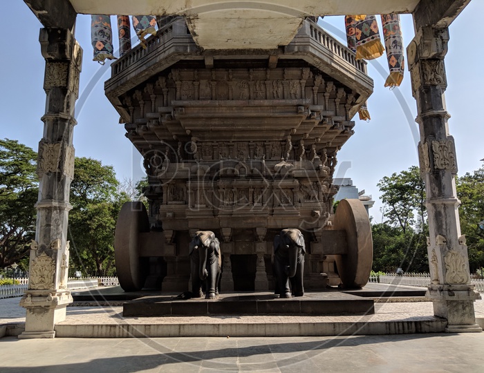 Valluvar Kottam - Monument