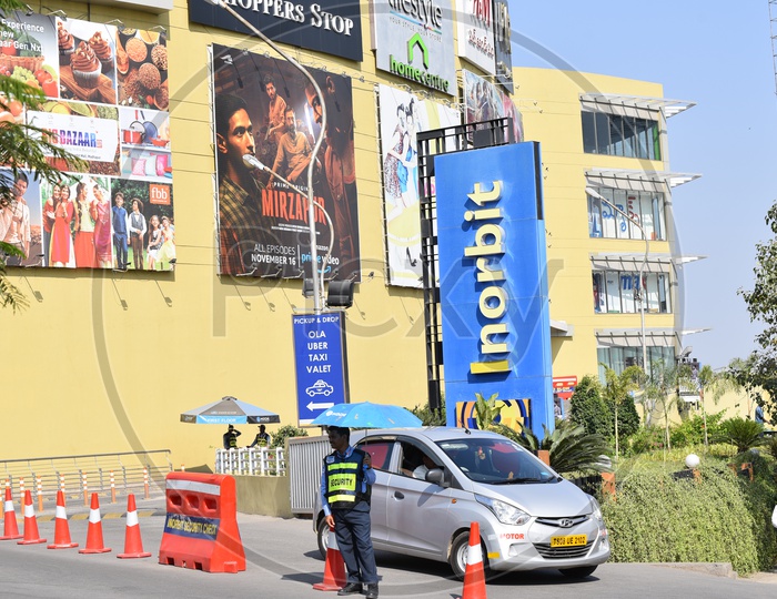 Inorbit Mall Entry/Exit Hyderabad