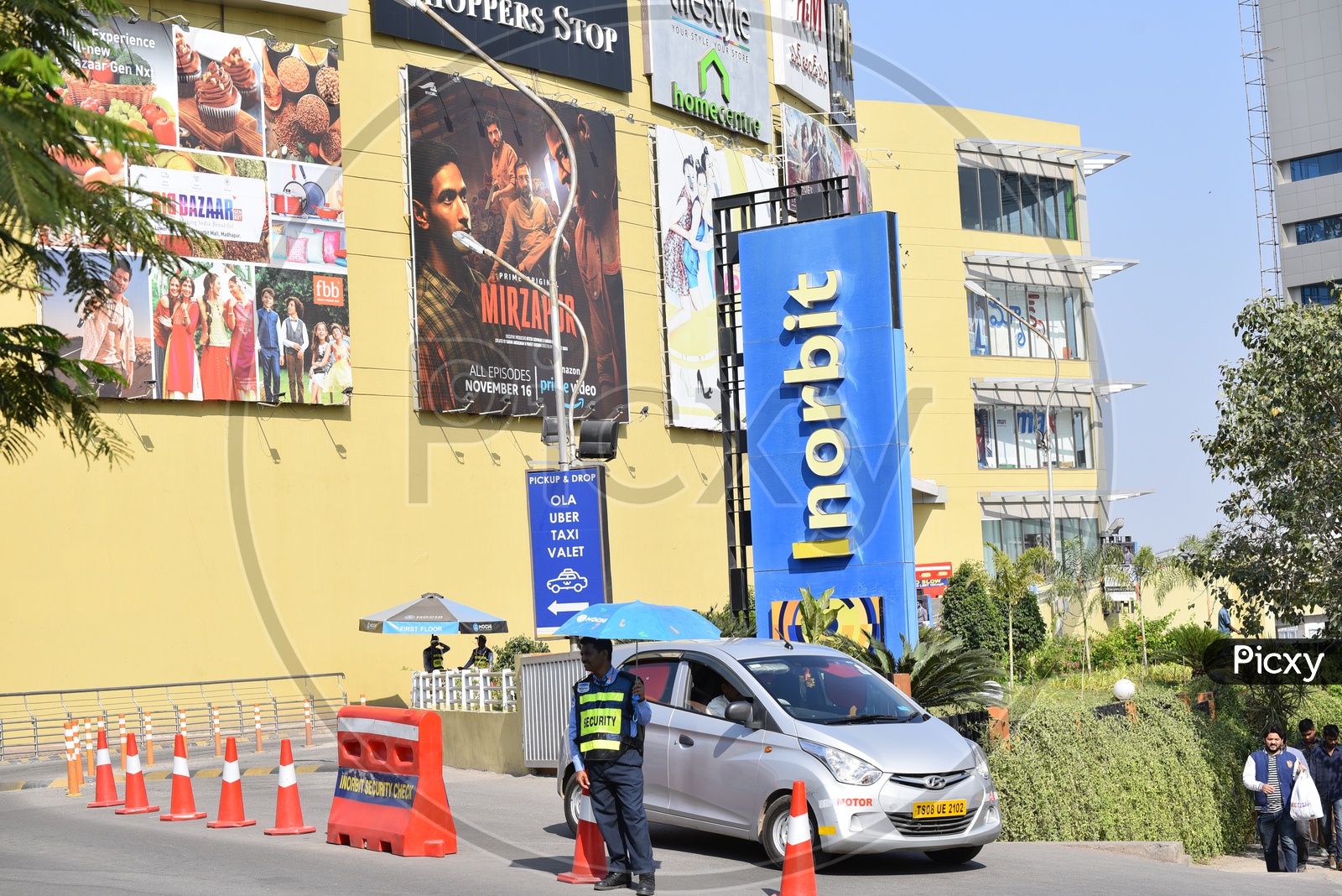 Inorbit Mall Entry/Exit Hyderabad