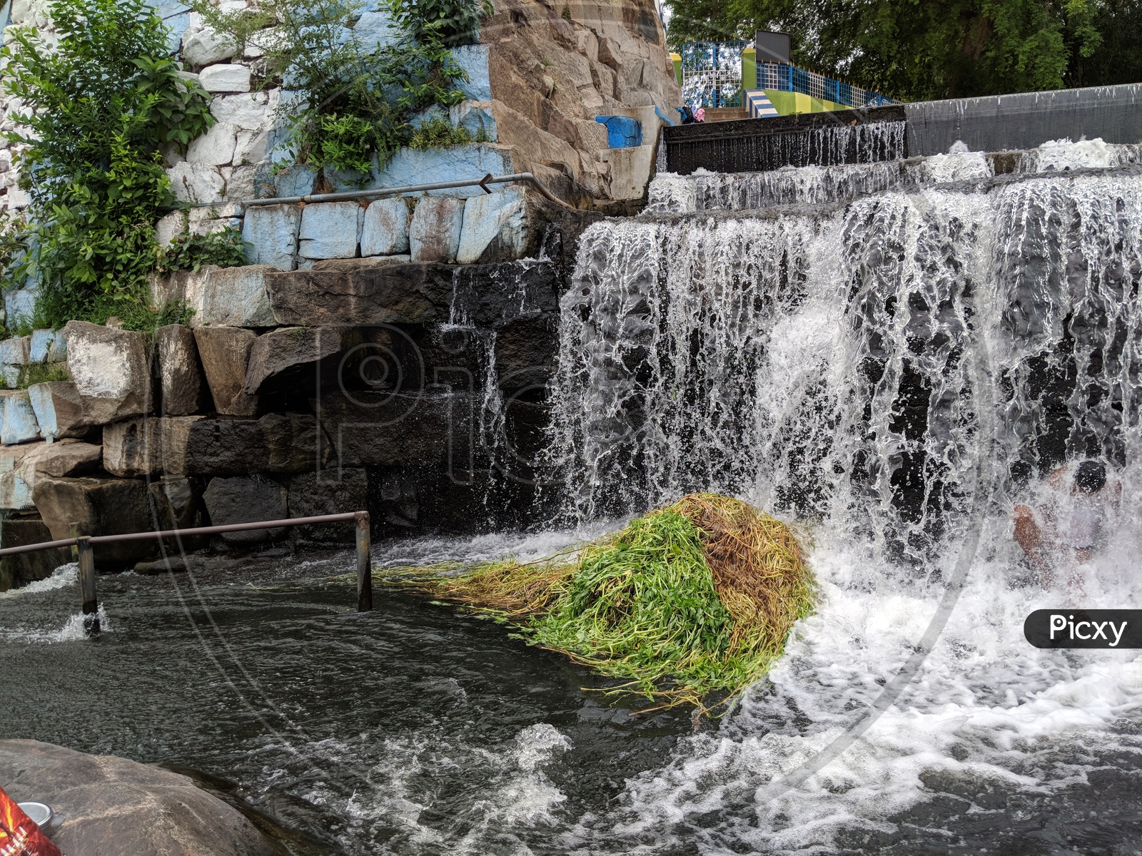 Kodiveri Waterfalls