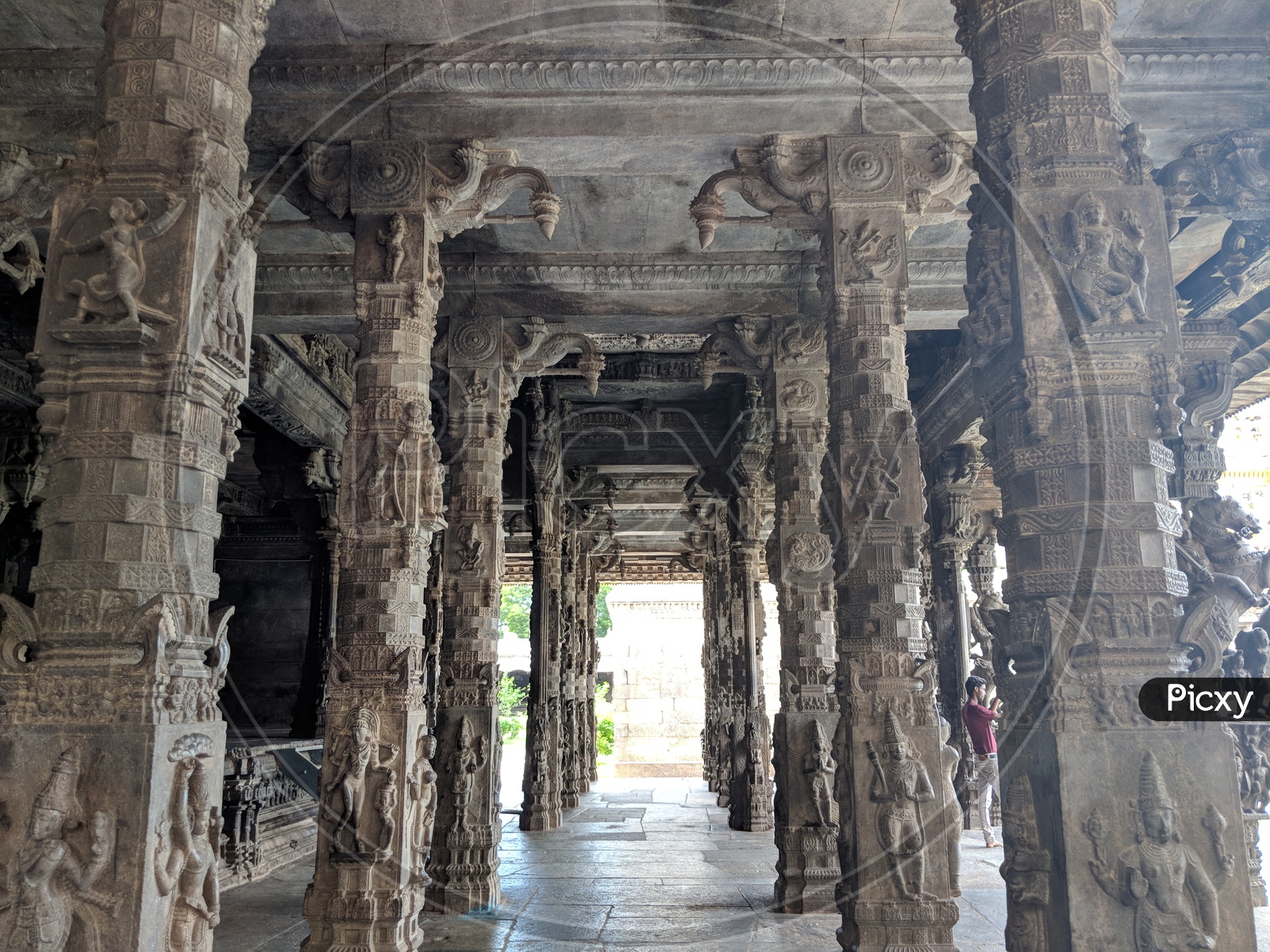 Image of Jalakandeswarar Temple or Jalakanteshwara Temple-PM331726-Picxy