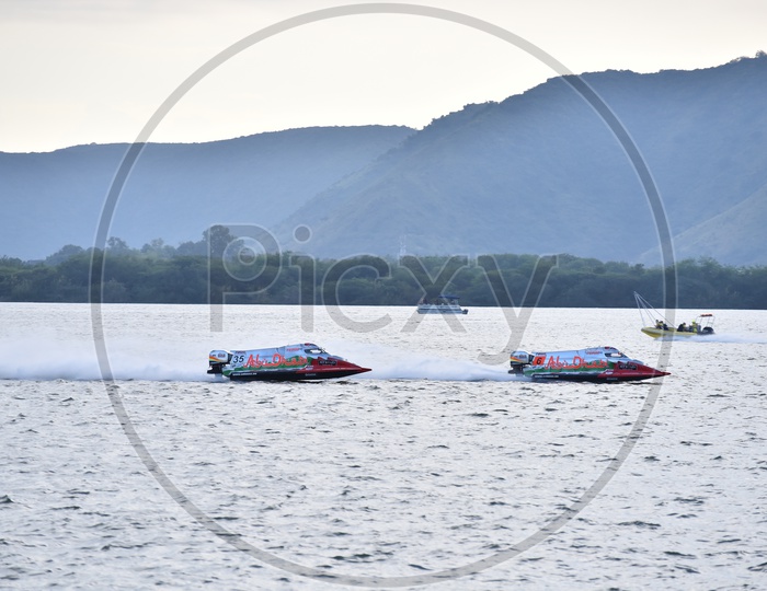 Team Abu Dhabi power boats at F1H20 Power Boat Racing Championship