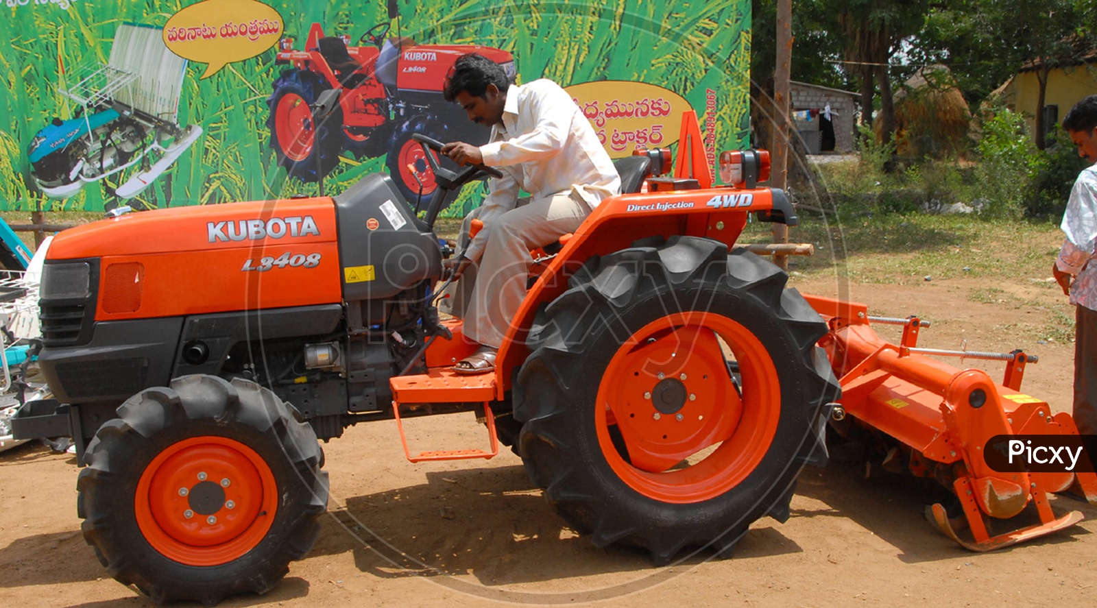 Kubato Tractor