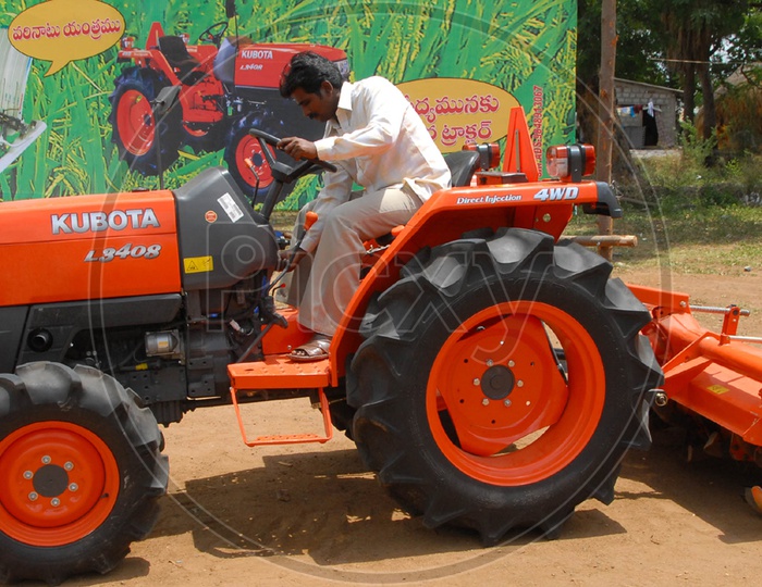 Kubato Tractor
