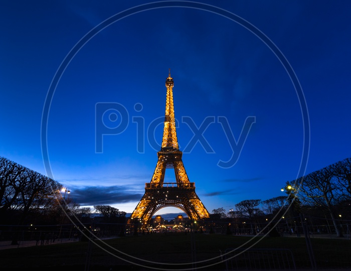 Eiffel Tower Lighten up in the Evening