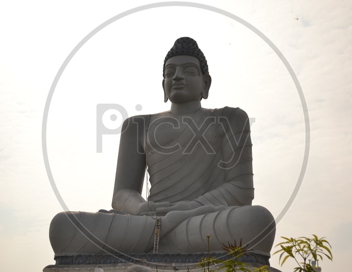 Amaravati Dhyana Budha