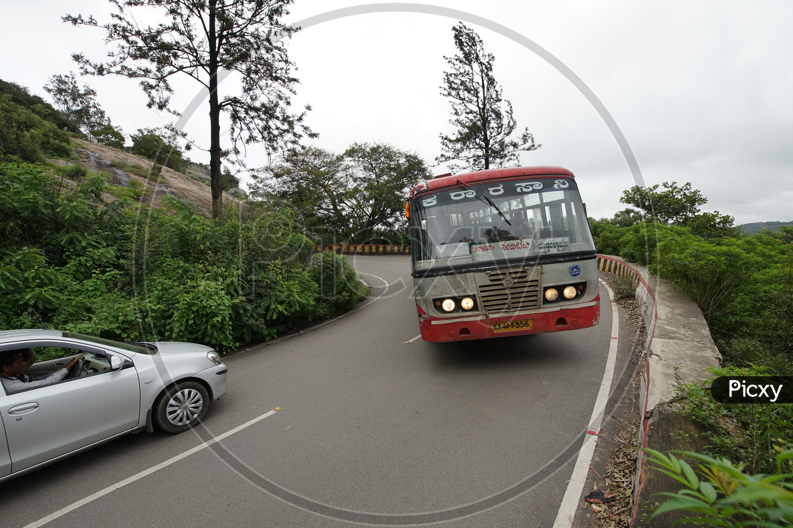 KSRTC Bus at Nandi Hills