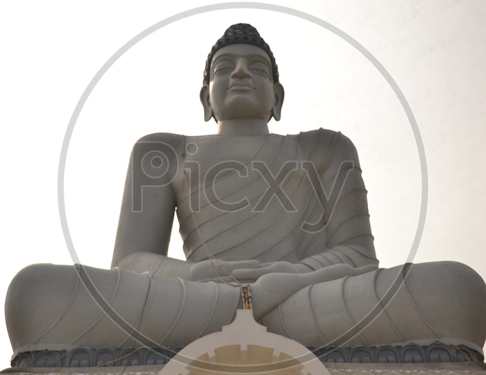 Amaravati Dhyana Budha Statue