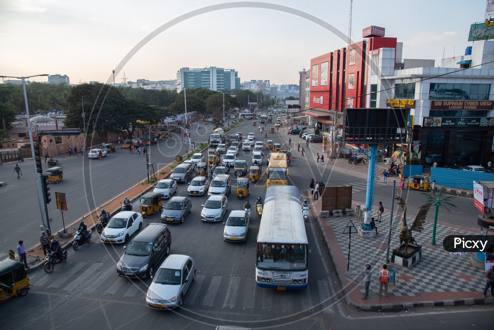 Commuting Vehicles at Traffic Signal, Hitech city,Hyderabad