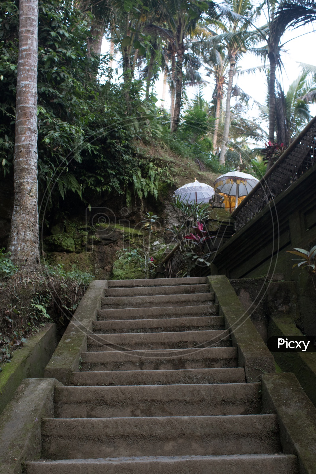 PathWays To Pura Besakih Hindu Temple Bali / Temples  Of  Bali