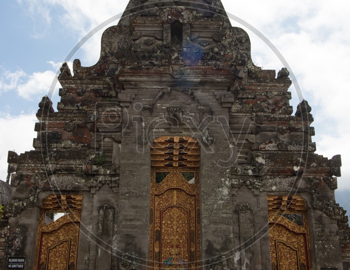 Pura Besakih Hindu Temple Bali / Temples  Of  Bali