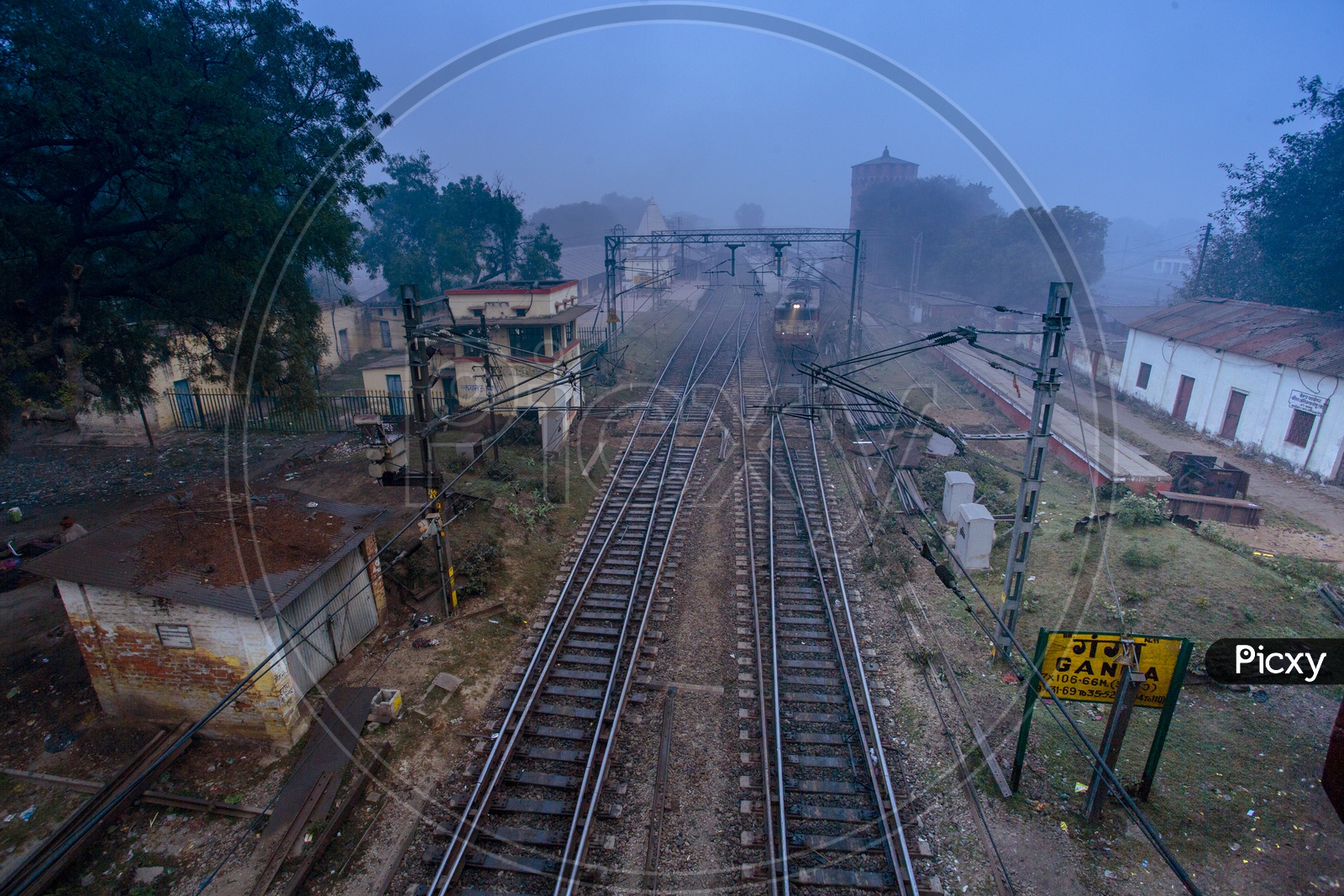 Foggy Mornings Of Varanasi / Morning Views Of Railway Station in Varanasi