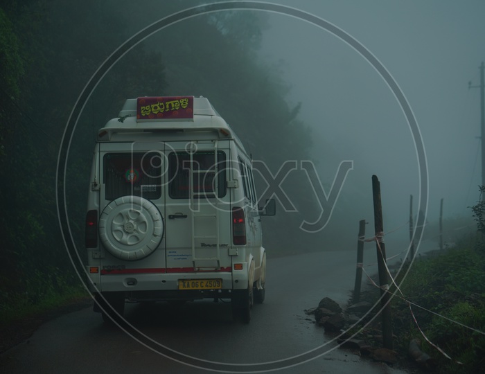 Foggy mornings Chickmangalur  / Transport Vehicles Commuting on Roads