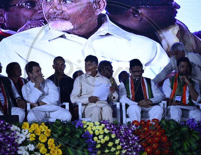 Rahul gandhi, Kodanda ram, Uttam Kumar, N Chandra Babu Naidu and others during Telangana Election Campaign 2018