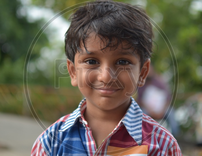 Boy child smiling face / Indian Children Smiling Faces / Childrens Wearing Indian Flag on Indipendence Day