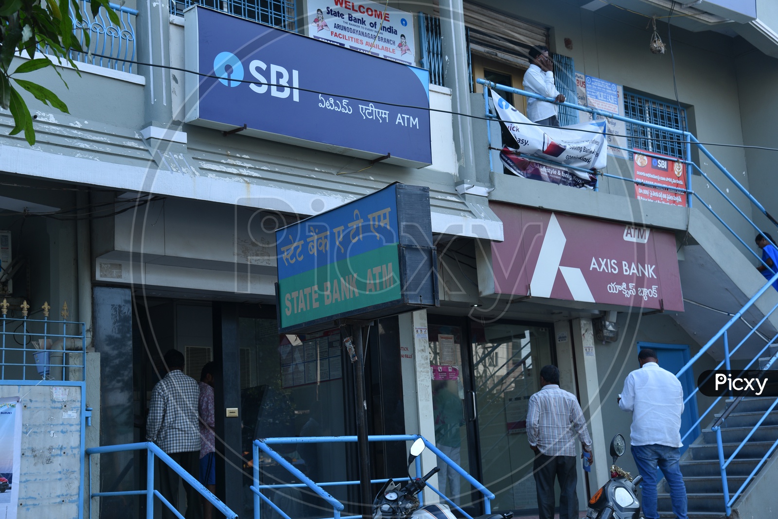 SBI, AXIS bank ATM's
