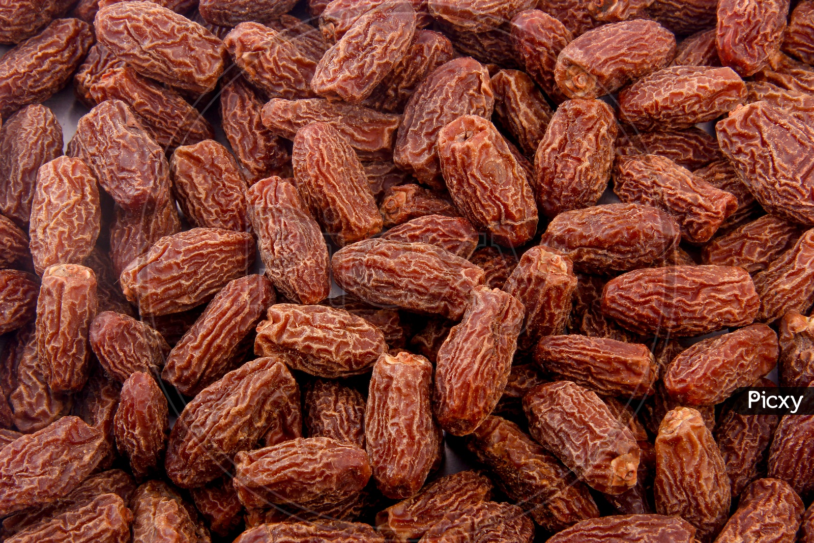 Dry Dates Situated Arbitrarily