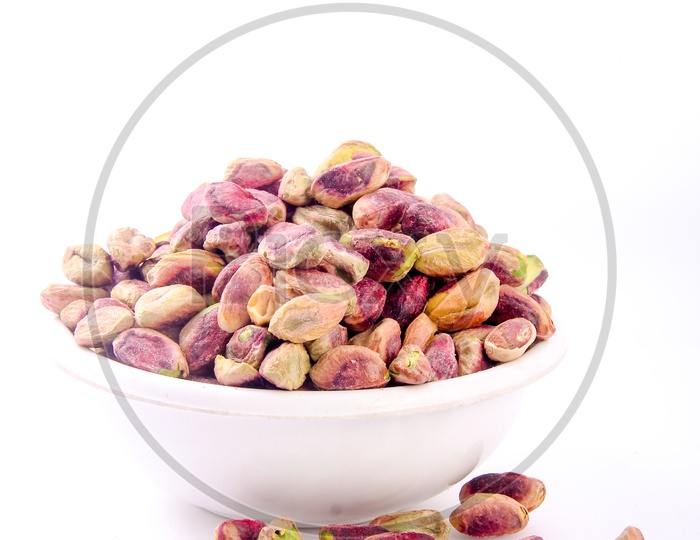 Pista/Pistachio/ Pistachios No Shell/ in Bowl Isolated in White Background