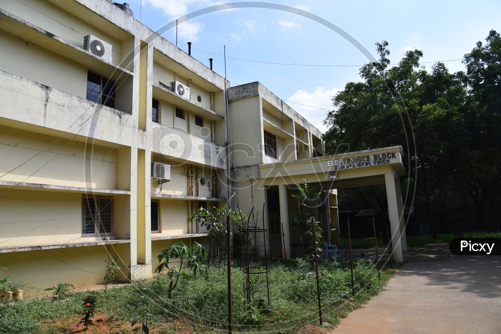 Electronics Block School of Physics in University of Hyderabad