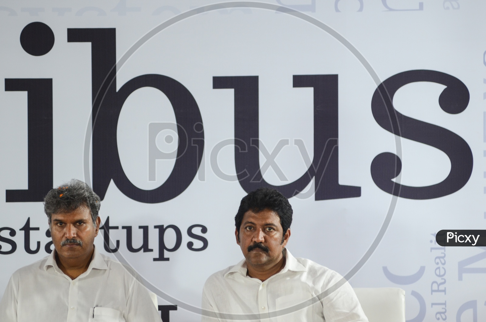 Image Of TDP MP Kesineni Srinivas And Gannavaram MLA Vallabhaneni Vamsi ...