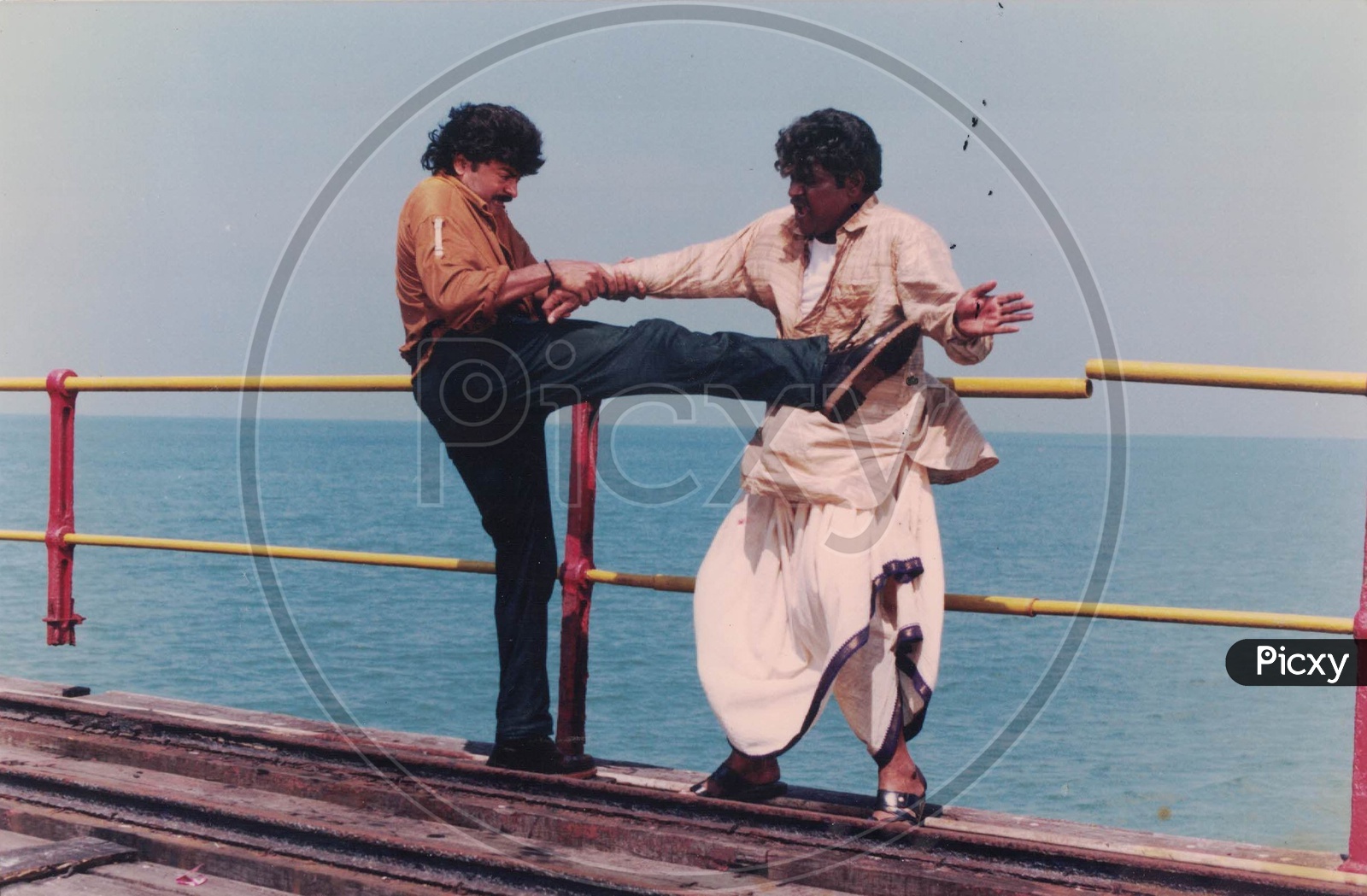 Chiranjeevi and Kota Srinivasa Rao in Alluda Majaka Movie