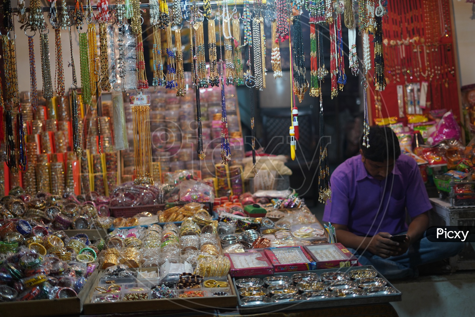 Ladies Accessories shops in Pushkar Camel Fair