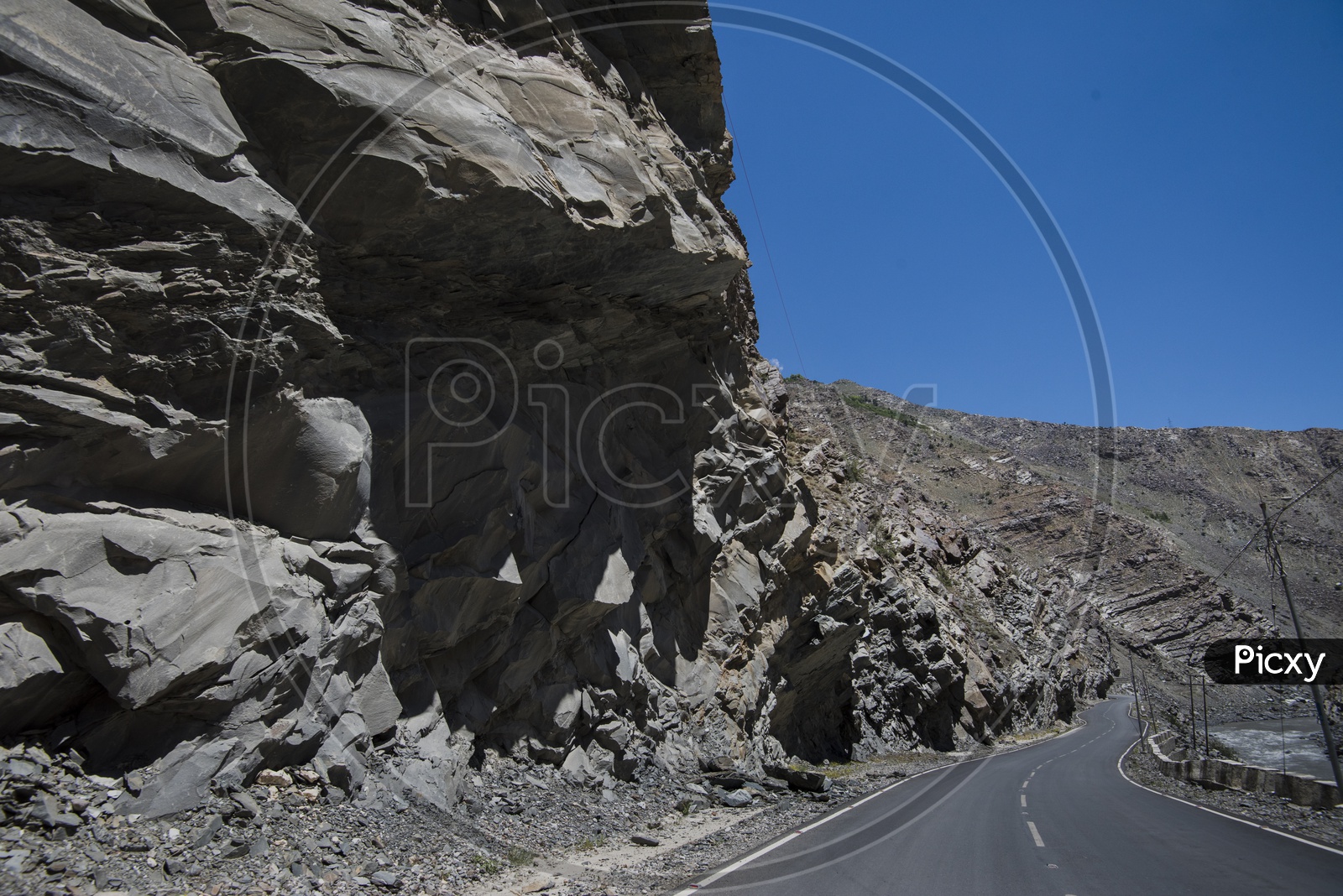 Stone Craved roads in Leh / Ladakh With Curves