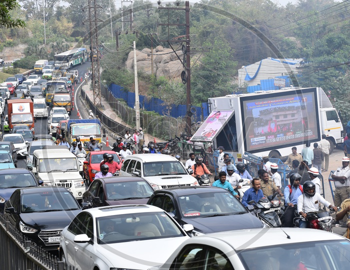 Traffic At TRS Bhavan on Elelction Counting Day