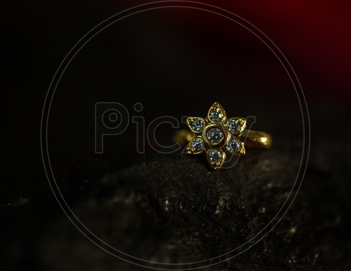 Indian  Made Ring With Diamond Stones in it Lotus Shaped / traditional Gold Ring Jewellery