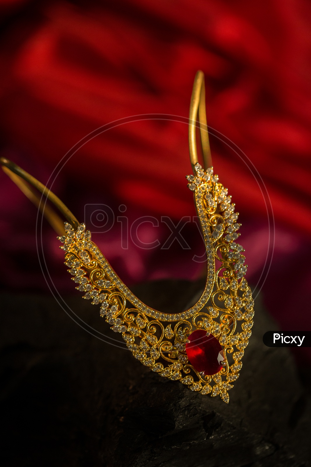 Indian Made Gold Jewellery  Vanki  Closeup Shot/Armlet