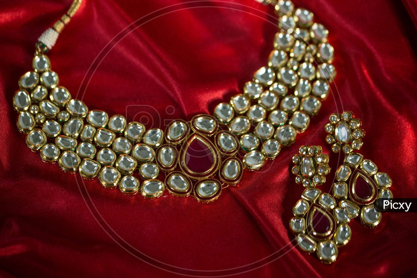 Indian Traditionally Made Neclace With Ear ring Set  Closeup Shot
