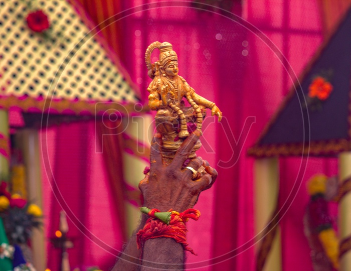 ayyappa swami pooja / Ayyappa Swamy idol holding in hands