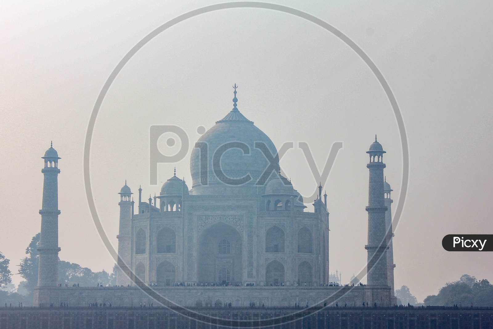 Beautiful Landscape of Taj Mahal