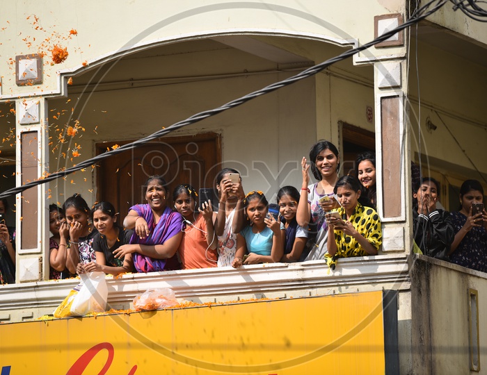 Hostel Girls Watching the Road Show of Balakrishna