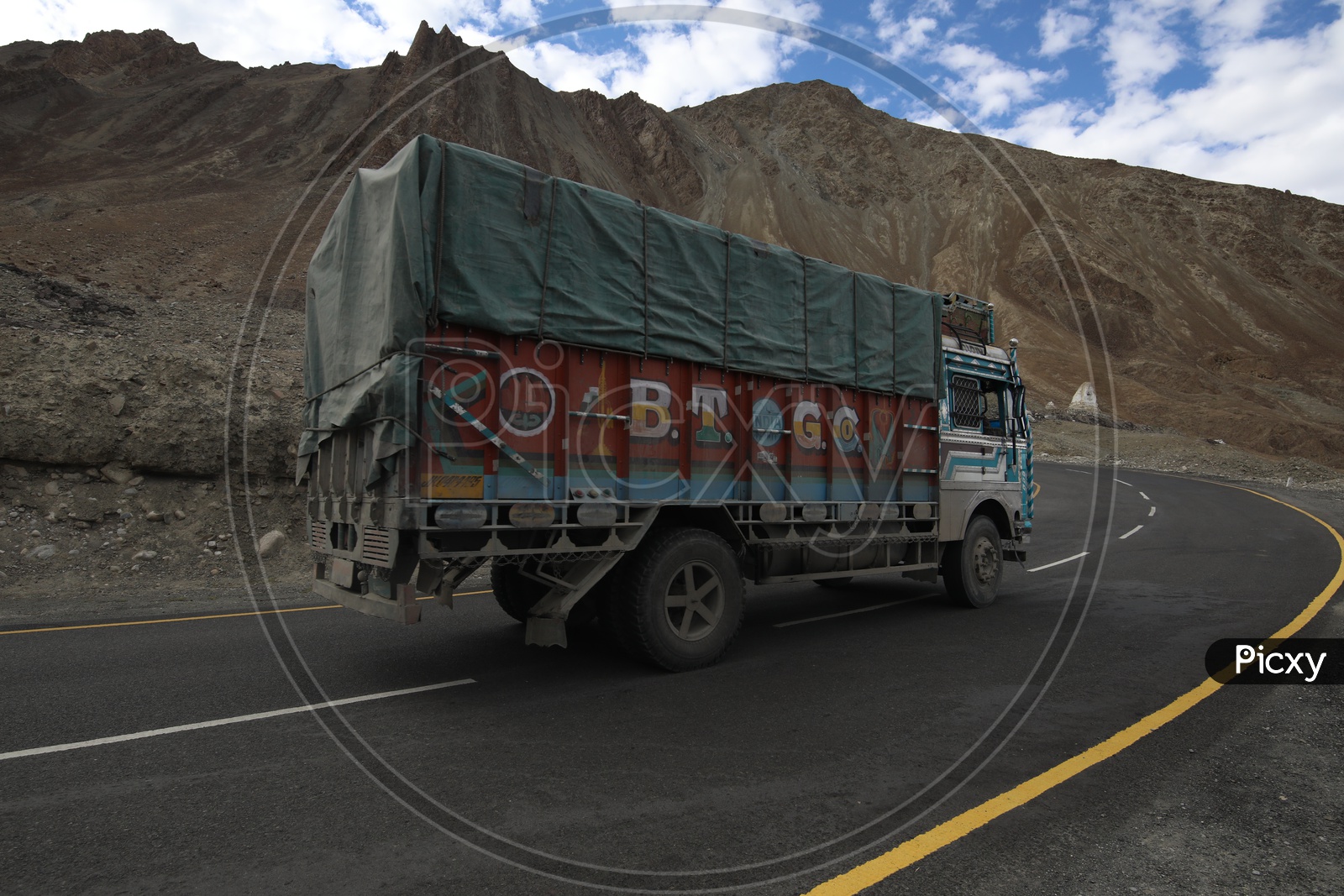 A Transport Lorry on the Roads Of Leh