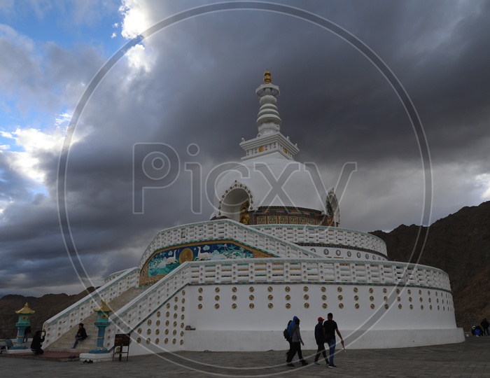 Shanti Stupa,Leh