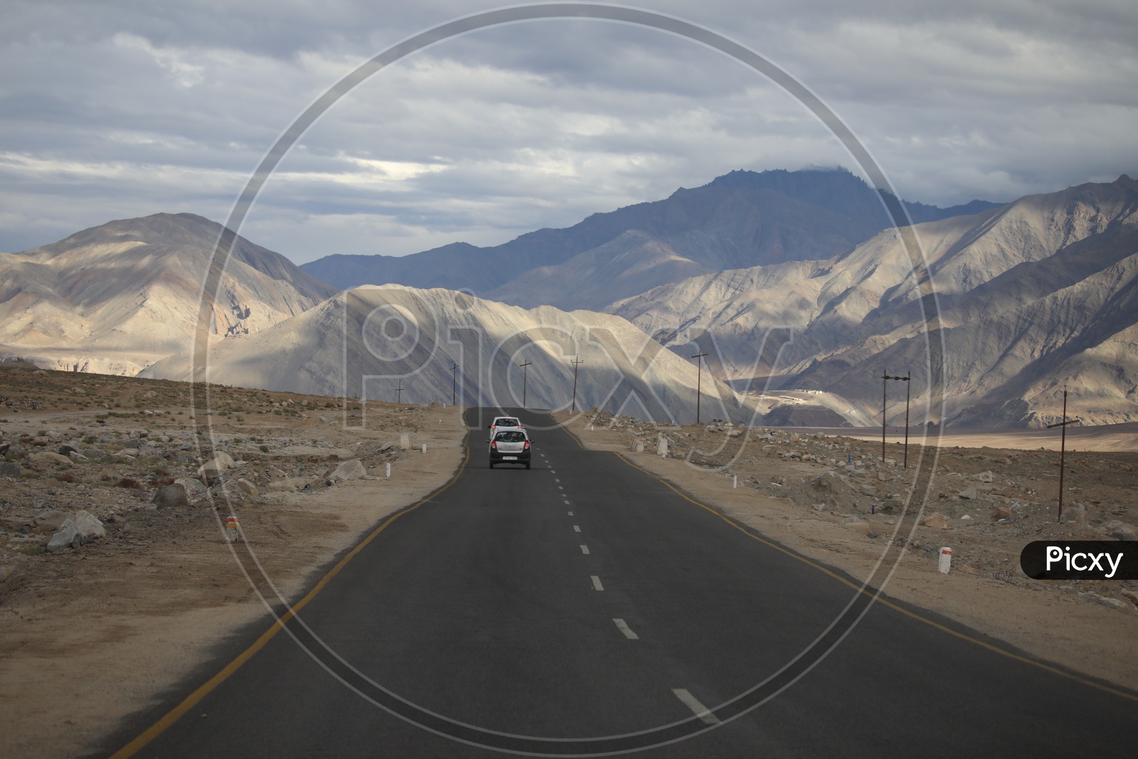Leh Landscapes - Mountains/Clouds - Roadway