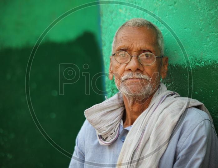 Portrait of an old man in Barsana