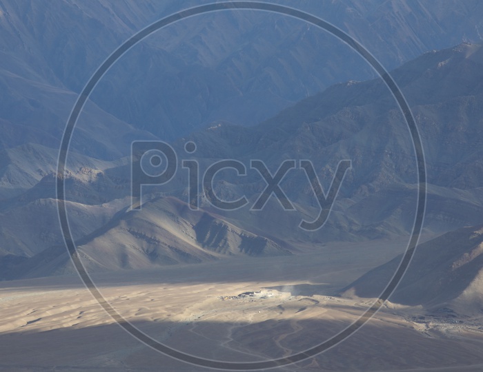 Landscapes of Leh - Mountains/Clouds/Snow