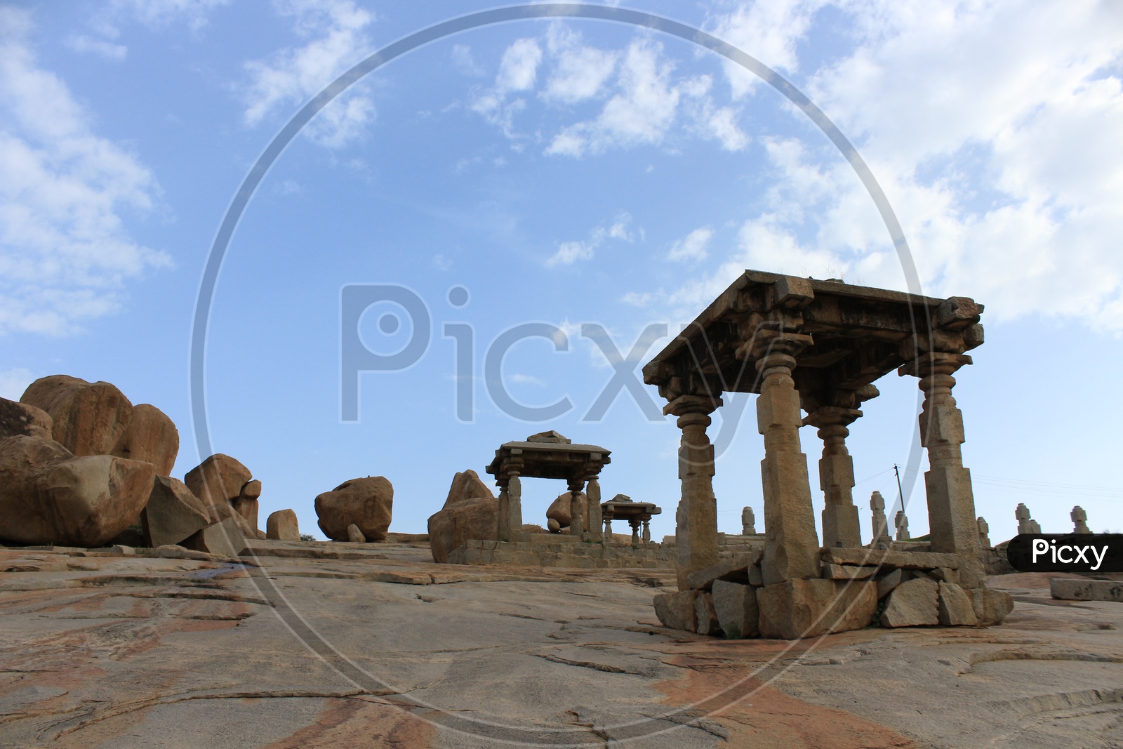 Historical Architecture of Hampi / Temples of Hampi