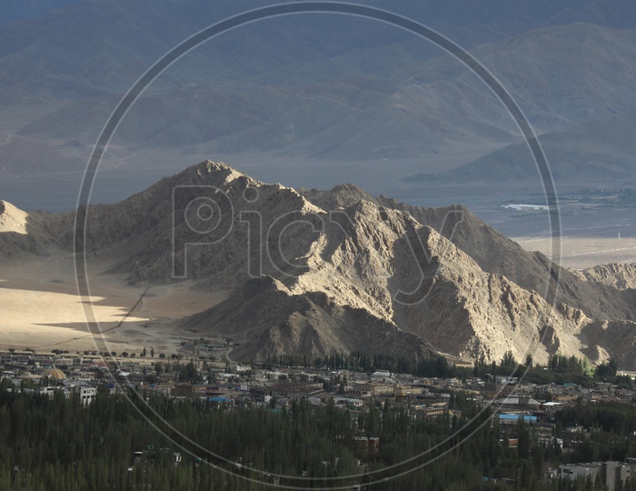 Landscapes of Leh - Mountains/Clouds/Houses/Snow