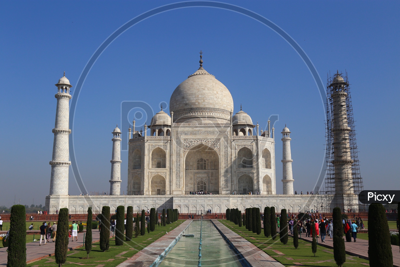 A Beautiful Composition Shot Of Taj Mahal With Blue Sky In Background