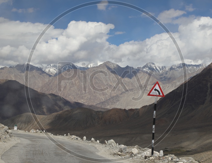 Ghat Roads in  Leh